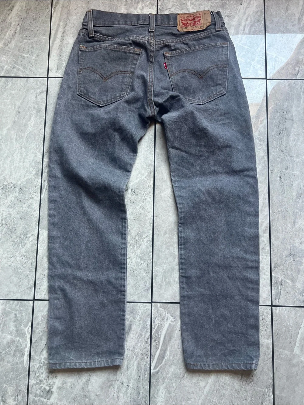 Levi's 501 Original Fit Men's Jeans 32x30 Grey Charcoal Straight Leg Button Fly